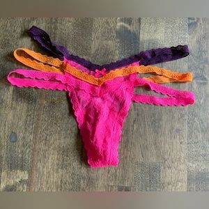 BNWT Victorias Secret Thong Size XS